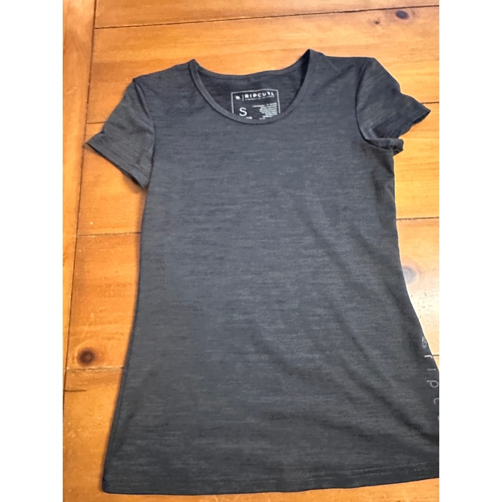 Rip Curl Womens UV Protection Short Sleeve Rash Guard Heather Grey Small